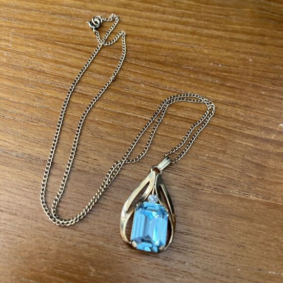 Vintage VAN DELL 1/20 12k MidCentury Blue Stone Pendant Necklace